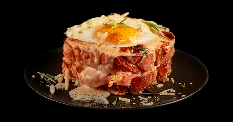A up-close shot of a croque madam